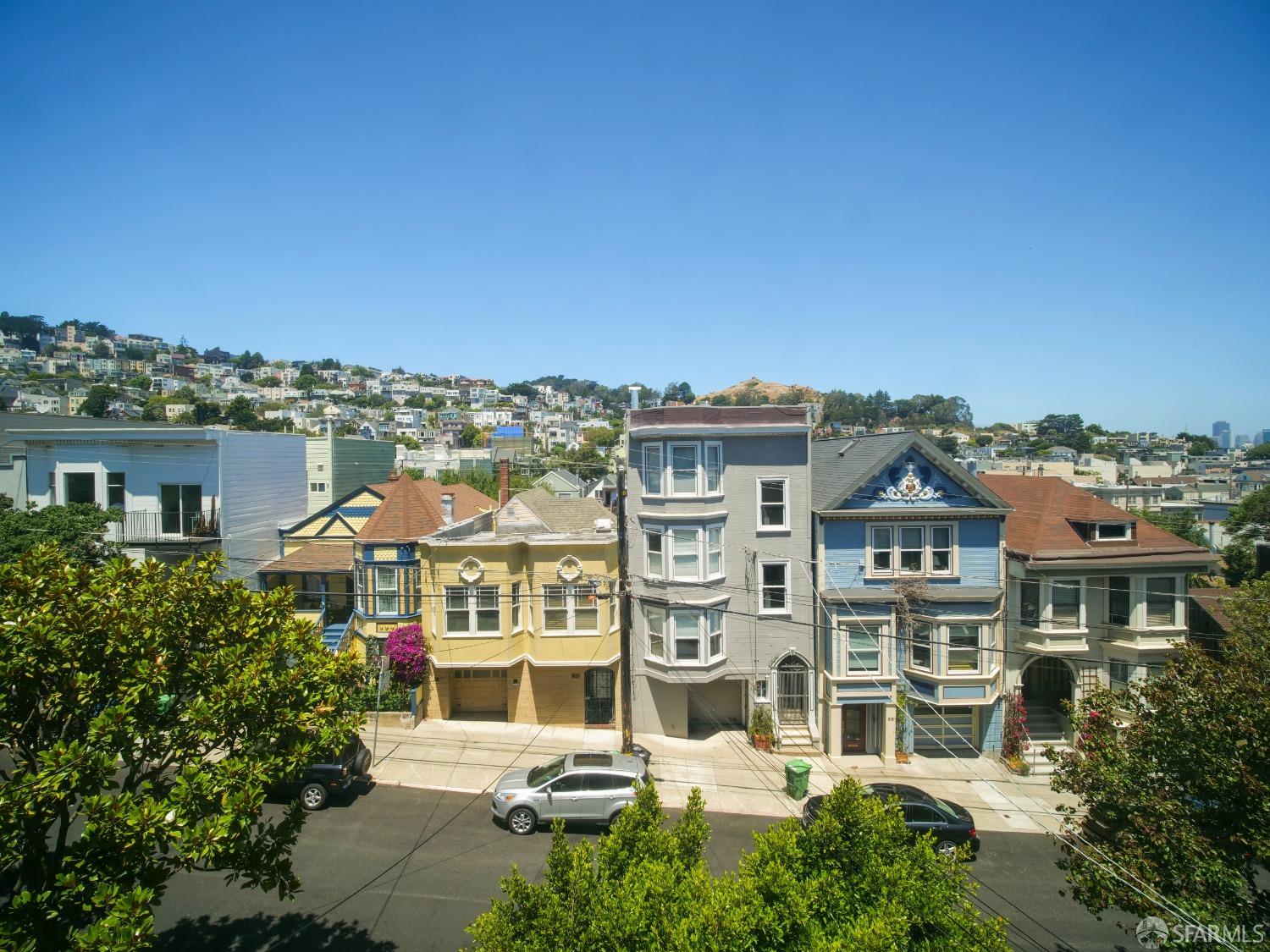 49 Caselli Avenue