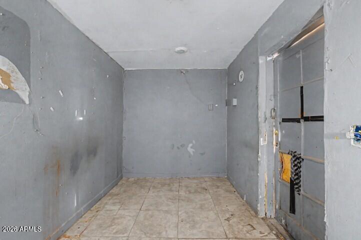1312 W SUNLAND Avenue