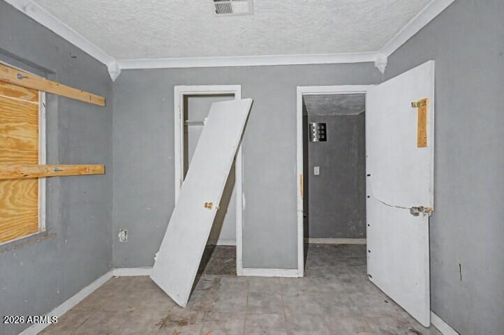 1312 W SUNLAND Avenue