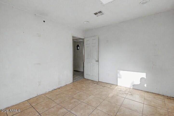 1312 W SUNLAND Avenue