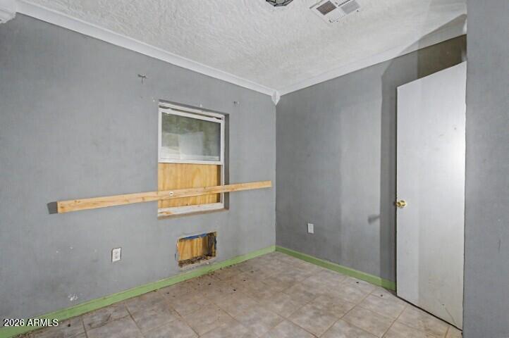 1312 W SUNLAND Avenue