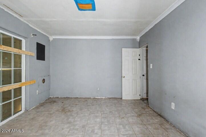 1312 W SUNLAND Avenue