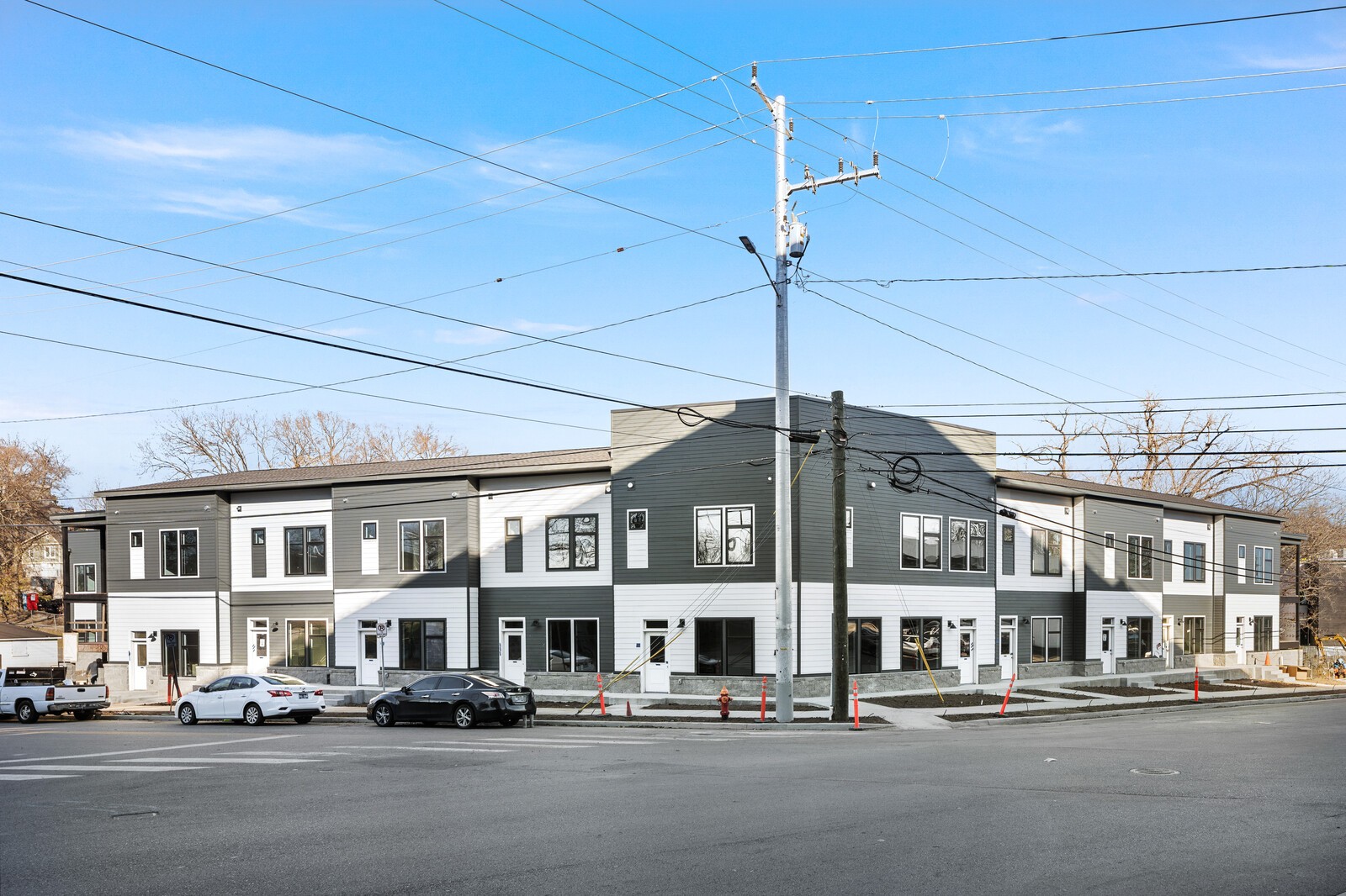 1280 3rd Ave, S