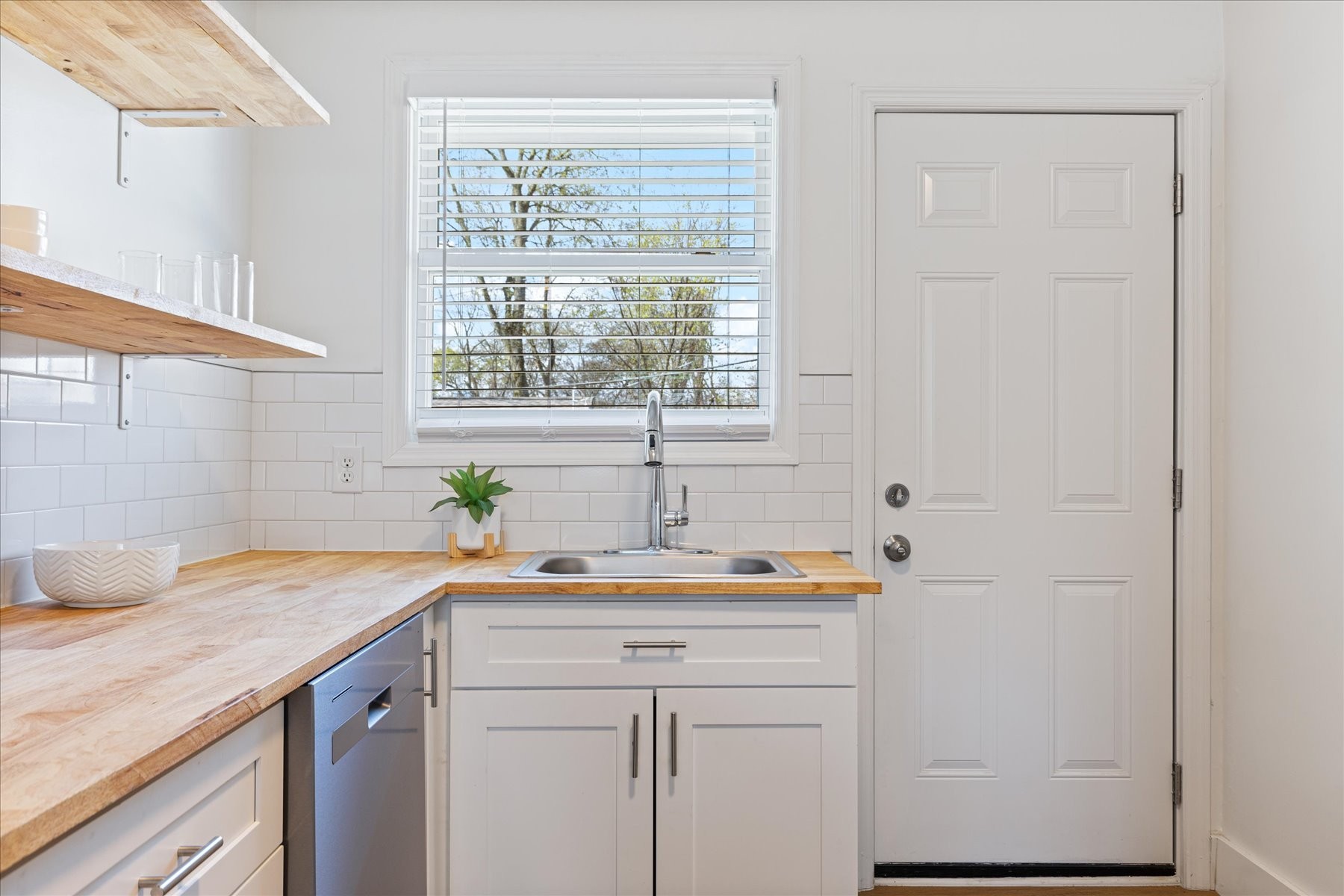 627 Shelby Ave Unit: 7