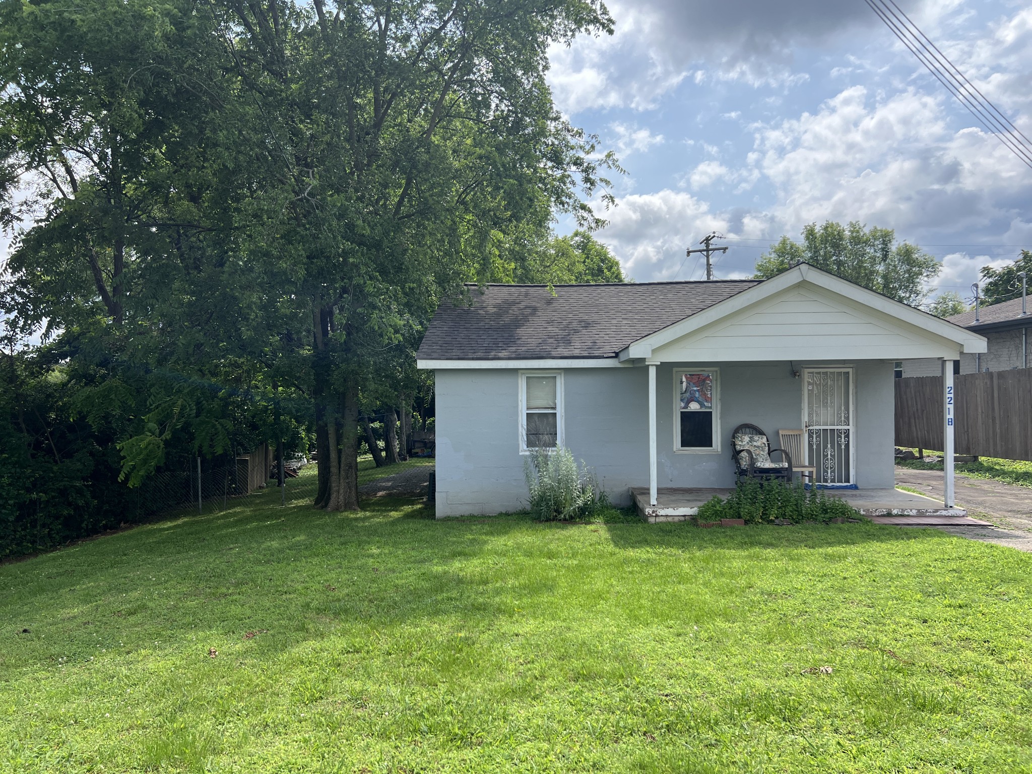2218 Foster Ave
