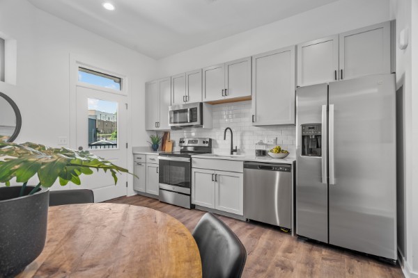1272 3rd Ave, S Unit: 205