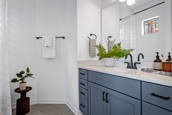 1272 3rd Ave, S Unit: 205
