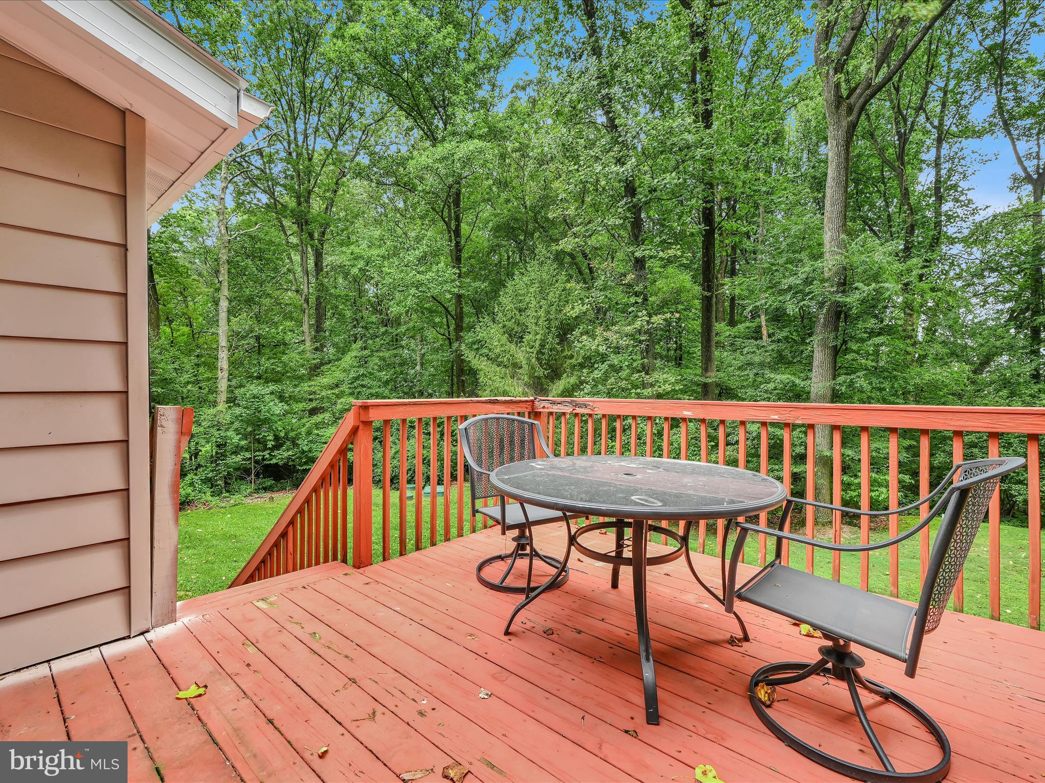 25 Woodland Dr