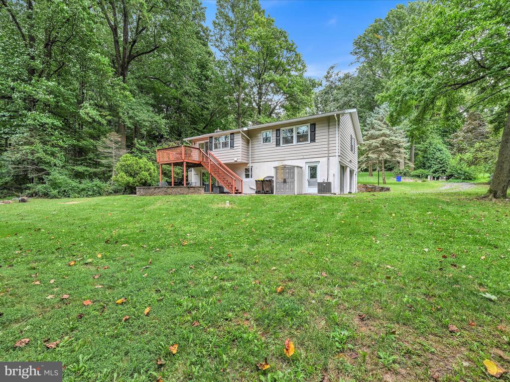 25 Woodland Dr