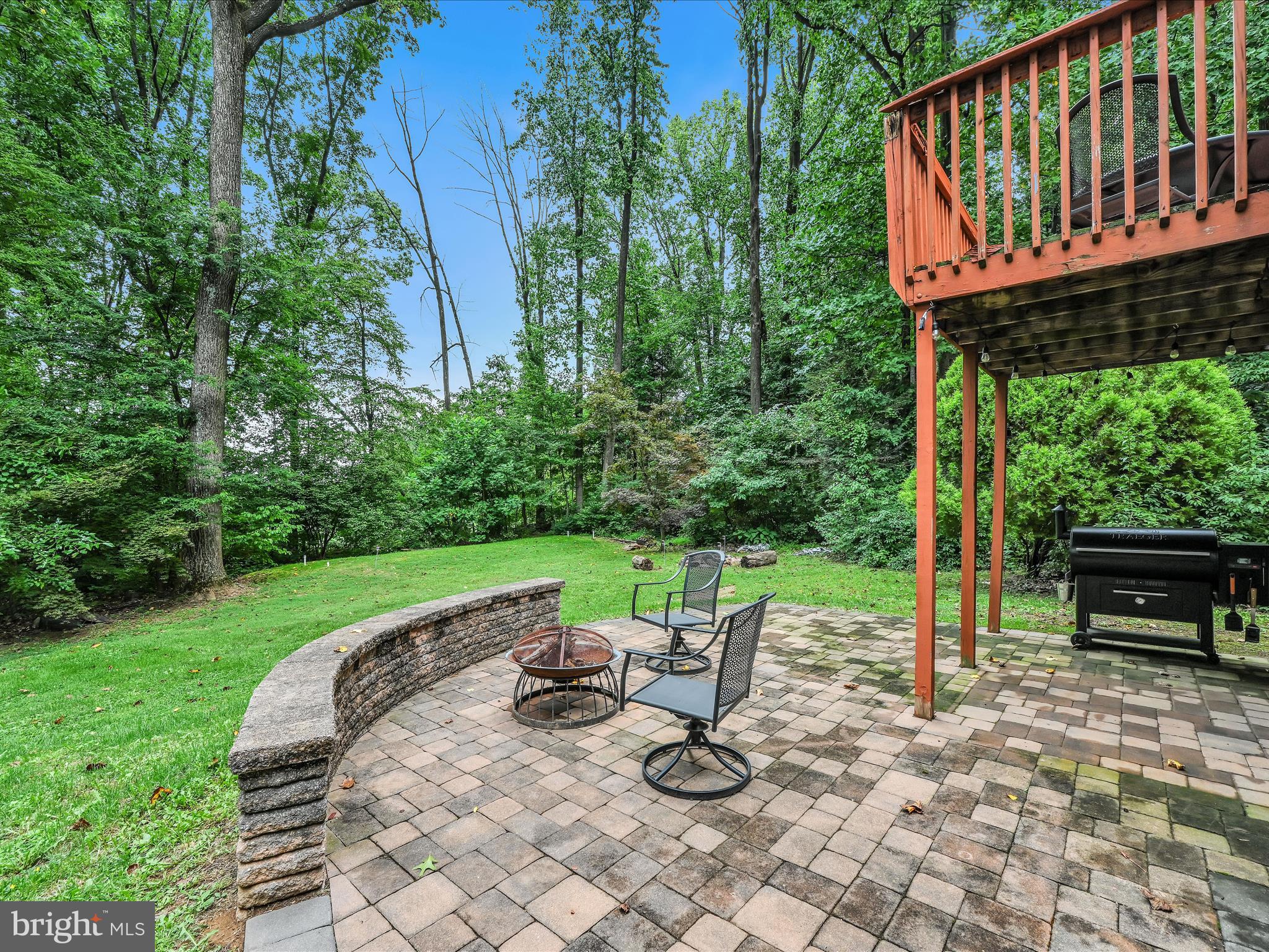 25 Woodland Dr