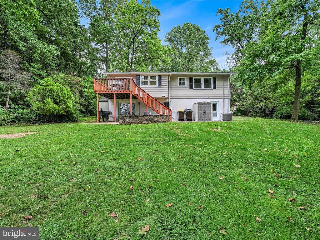 25 Woodland Dr