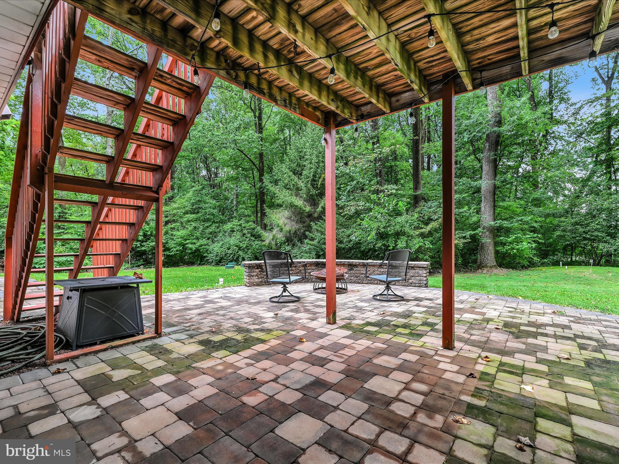 25 Woodland Dr
