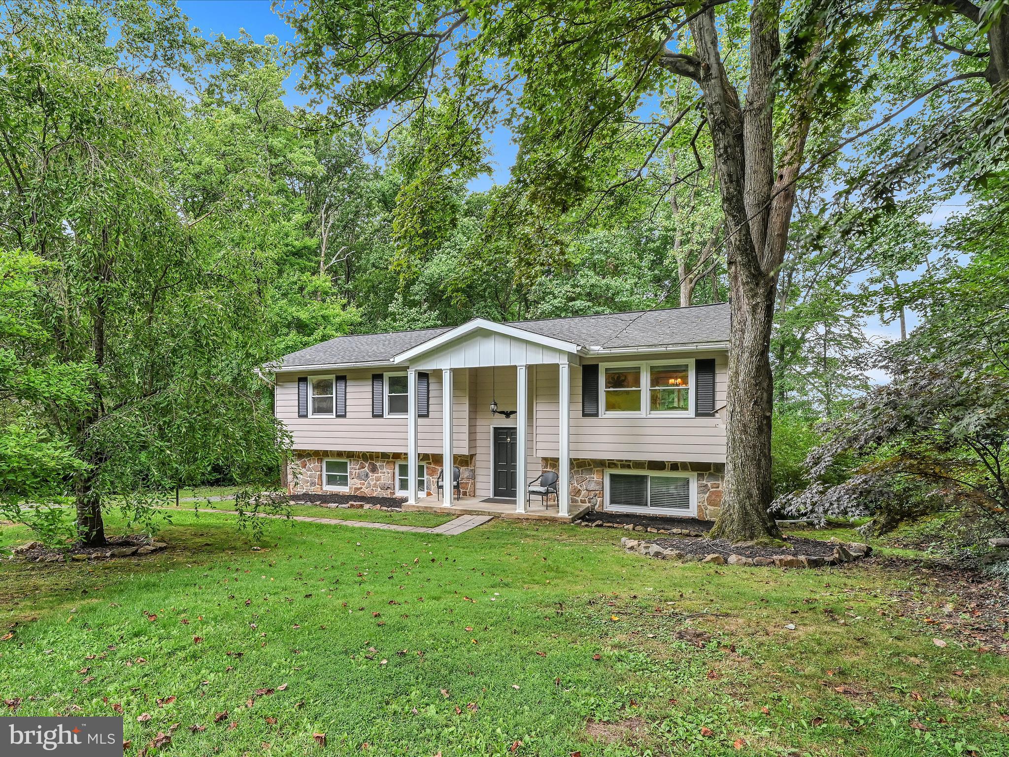 25 Woodland Dr