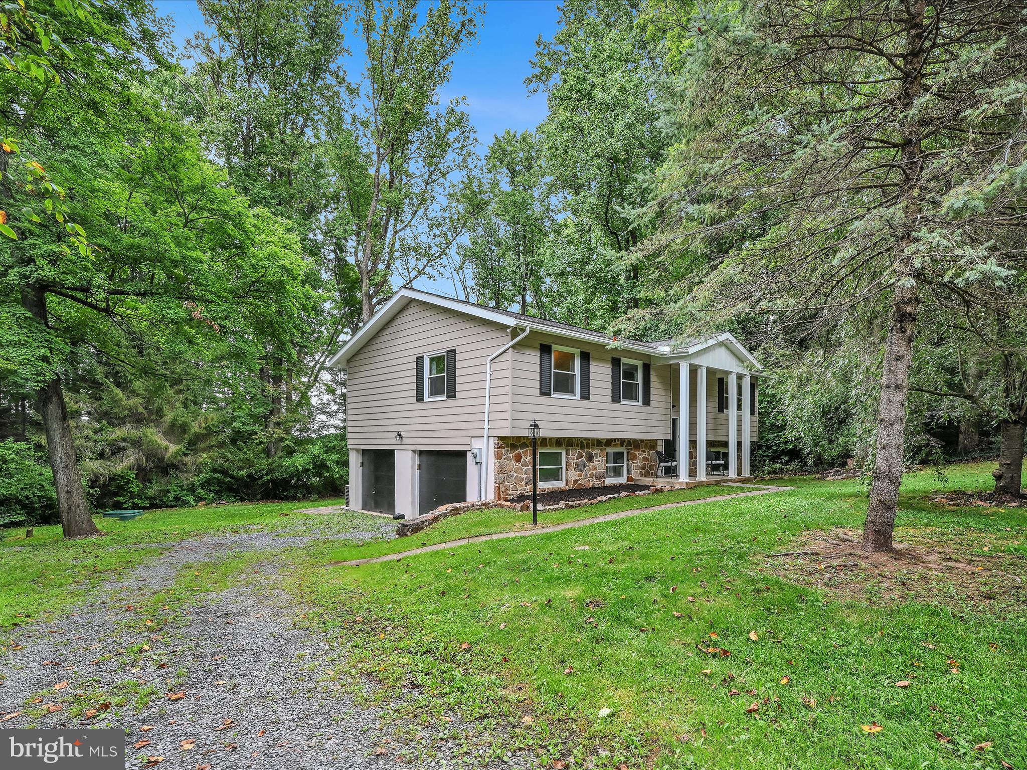 25 Woodland Dr