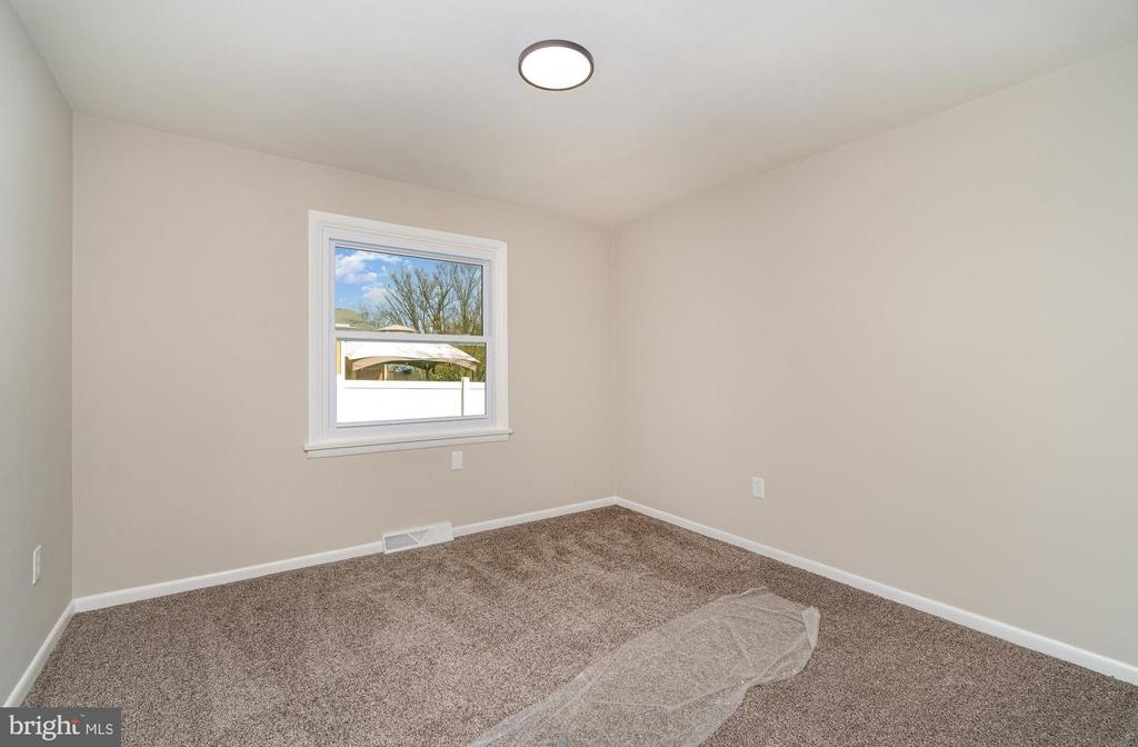 26 Winding Hill Dr