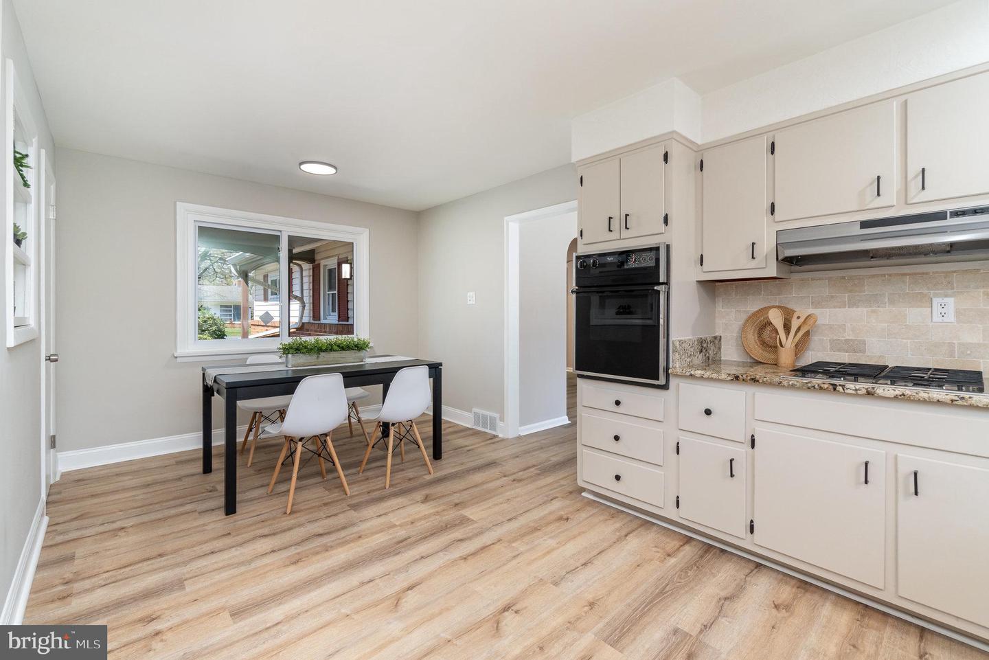 26 Winding Hill Dr