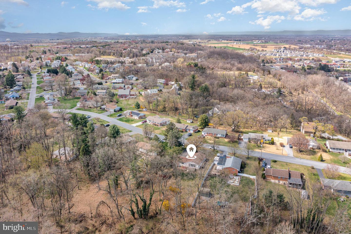 26 Winding Hill Dr