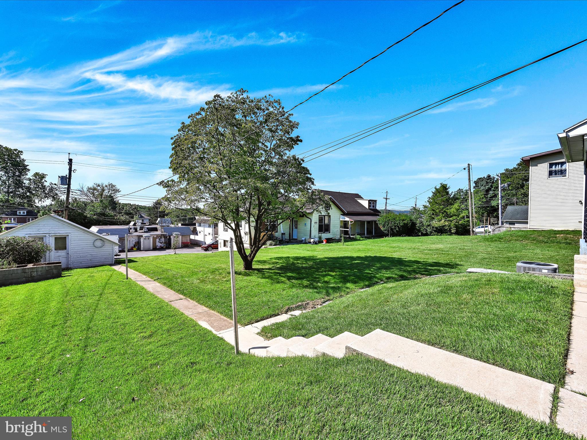 1320 Harding Ave