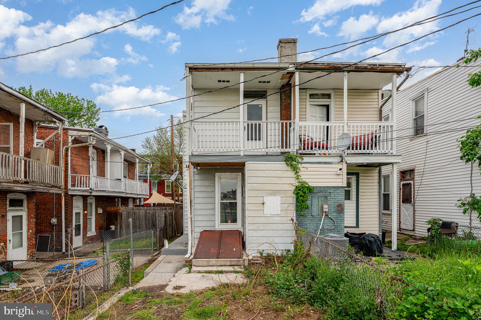 411 Muench St