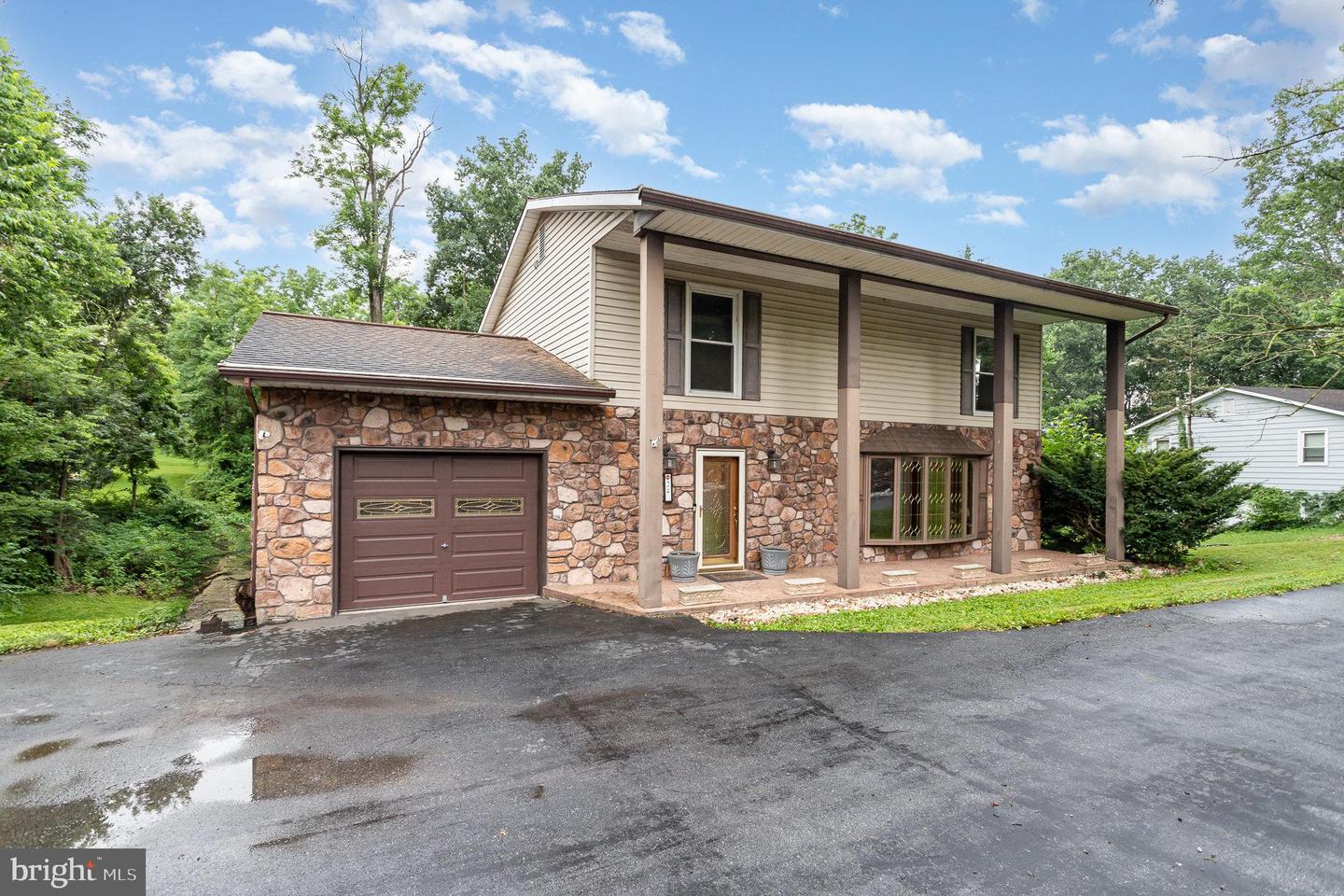 24 Wagner Cir