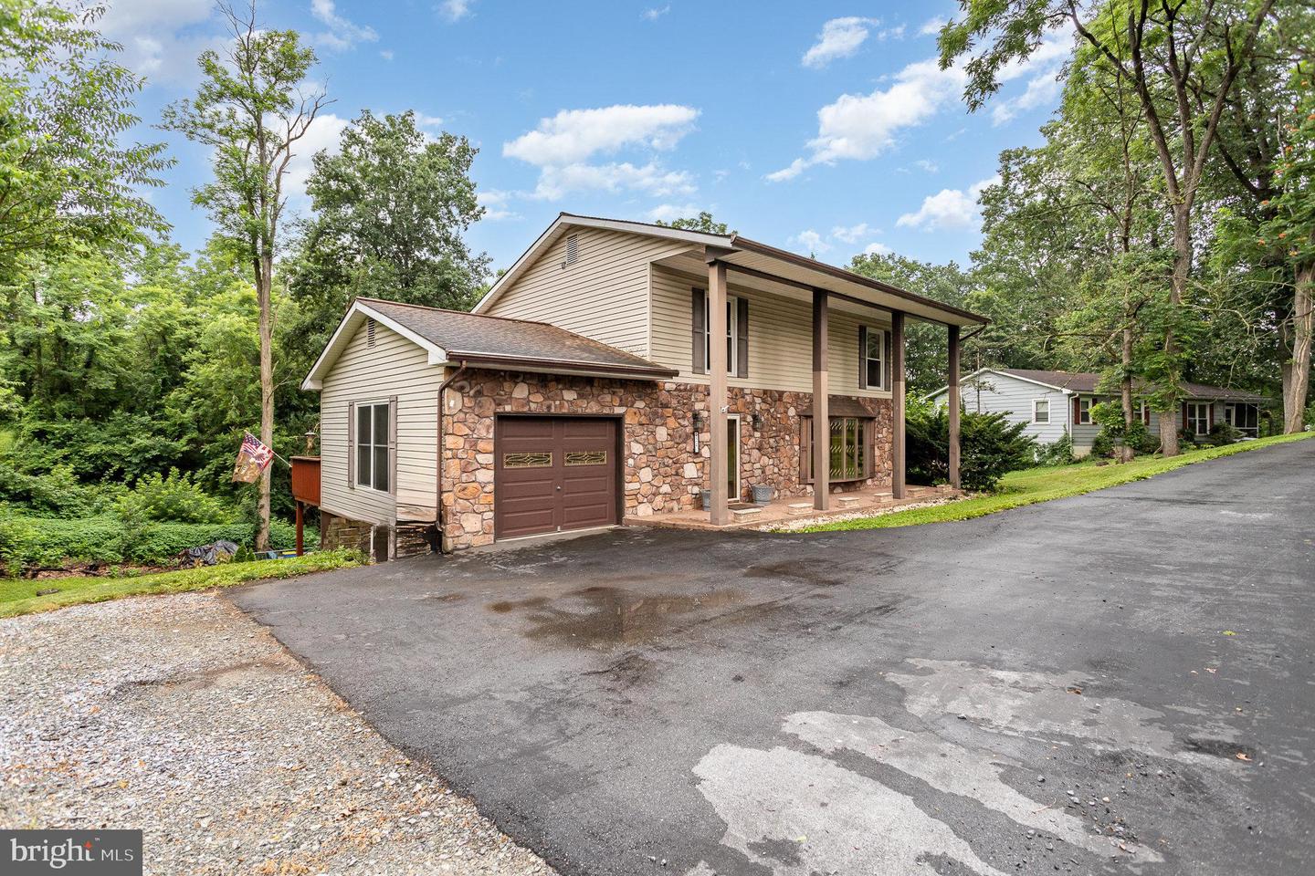 24 Wagner Cir