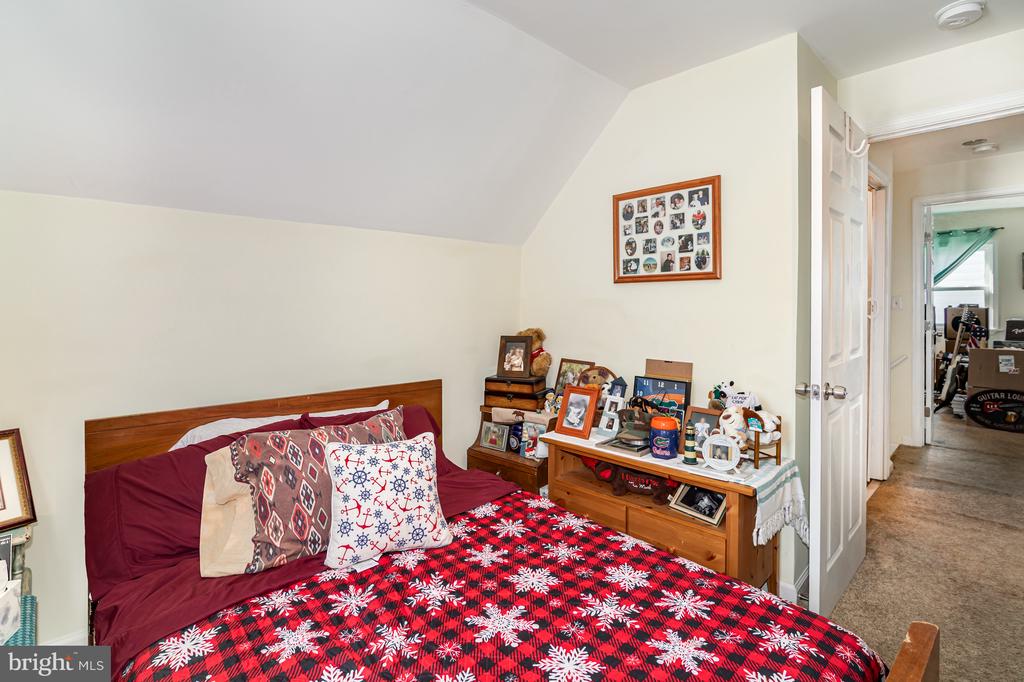 6114 NASSAU ROAD
