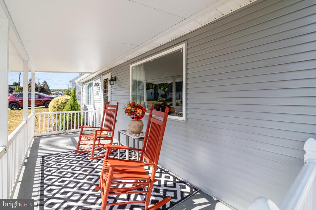 6114 NASSAU ROAD