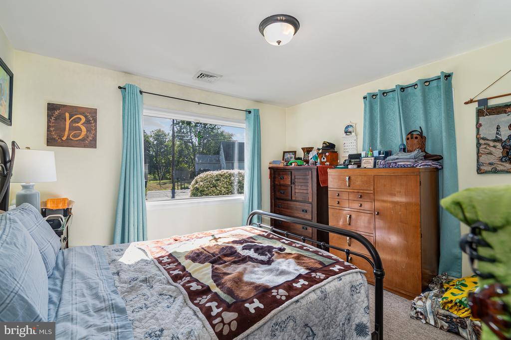 6114 NASSAU ROAD