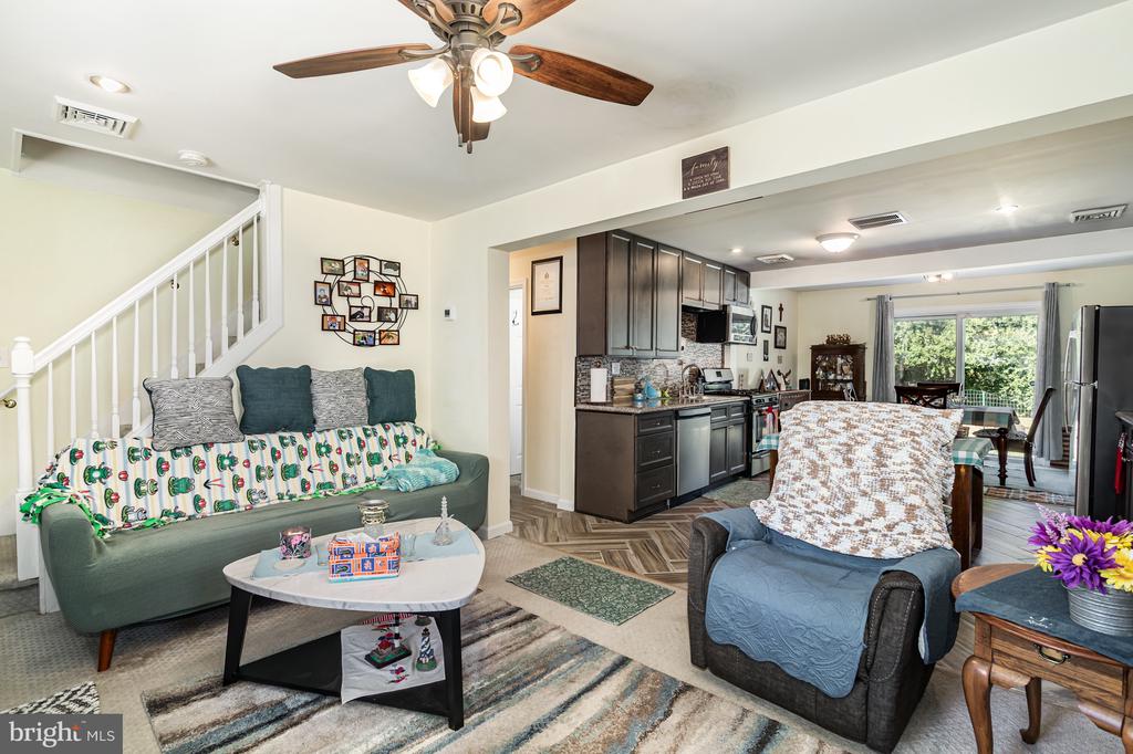 6114 NASSAU ROAD