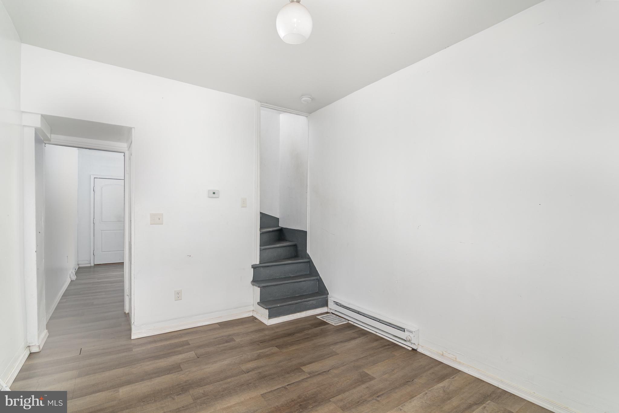 1933 LOGAN STREET 1/2