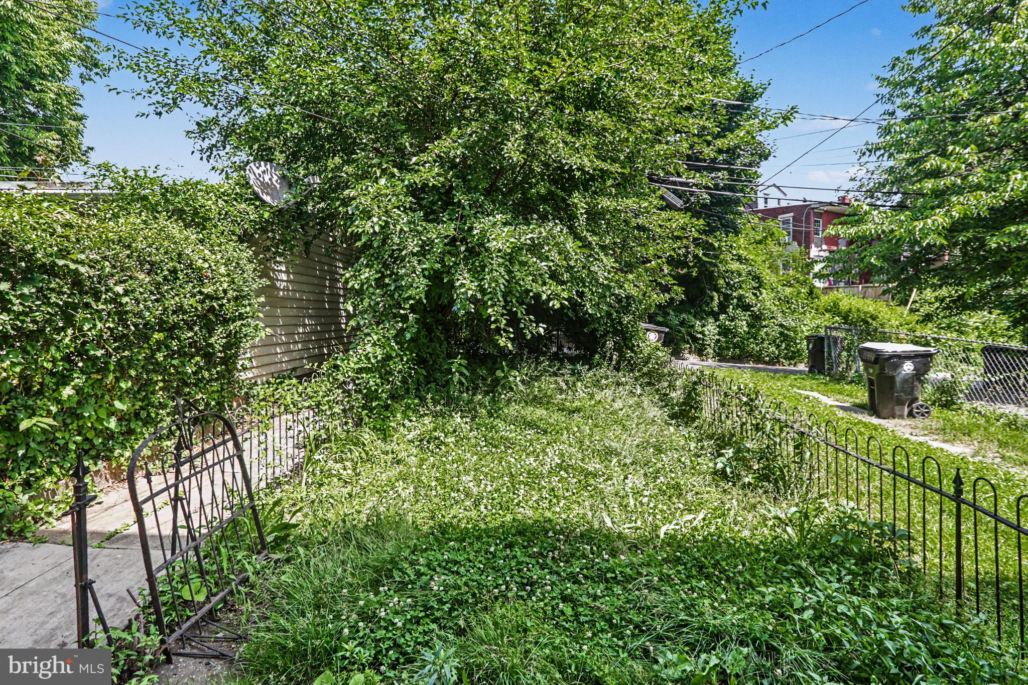 157 ROYAL TERRACE