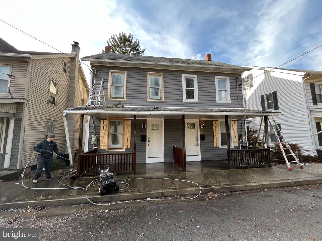 24 N 4TH STREET