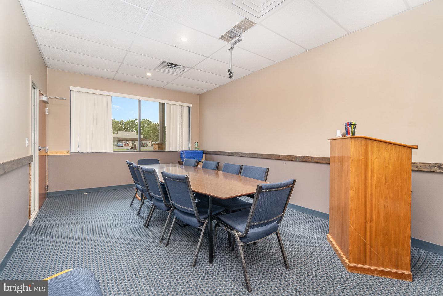2764 Lincoln Way West
