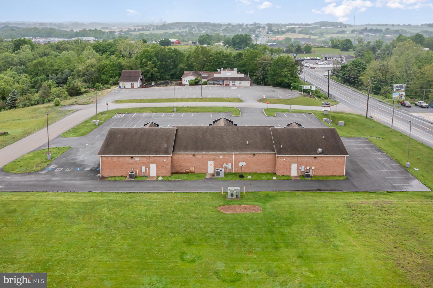 2764 Lincoln Way West