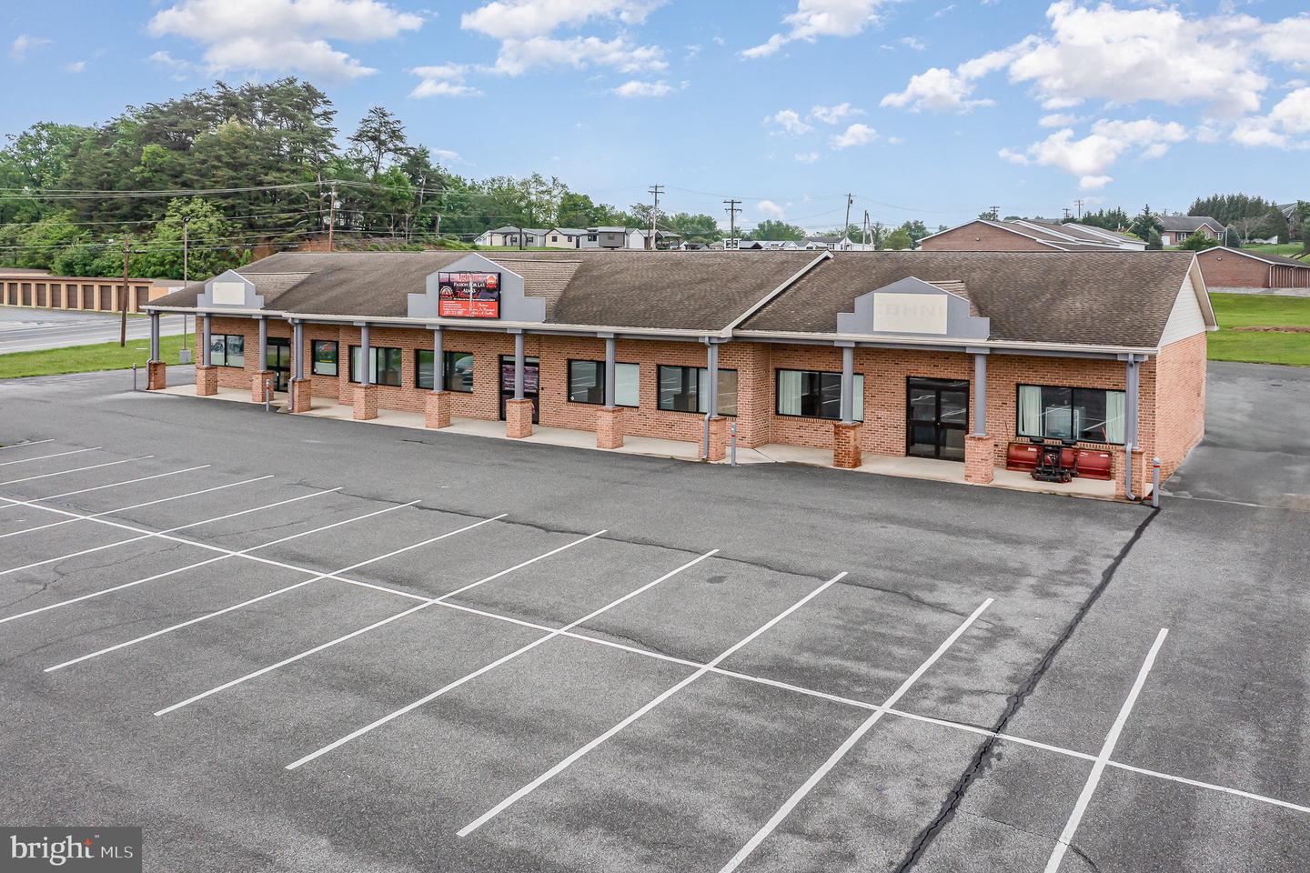 2764 Lincoln Way West