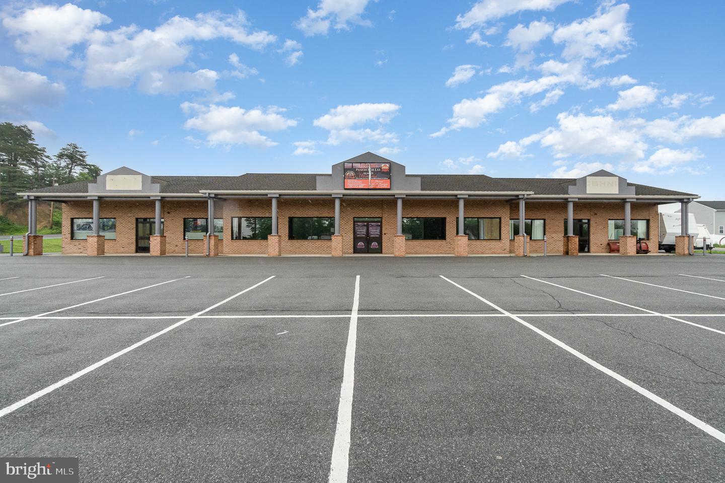 2764 Lincoln Way West