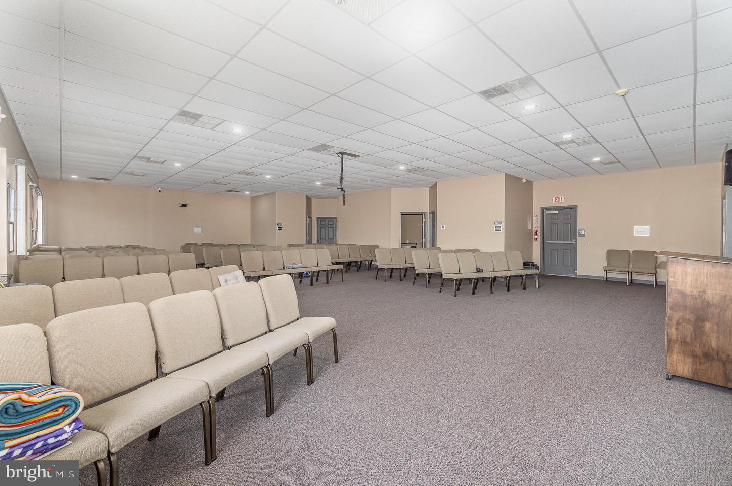 2764 Lincoln Way West