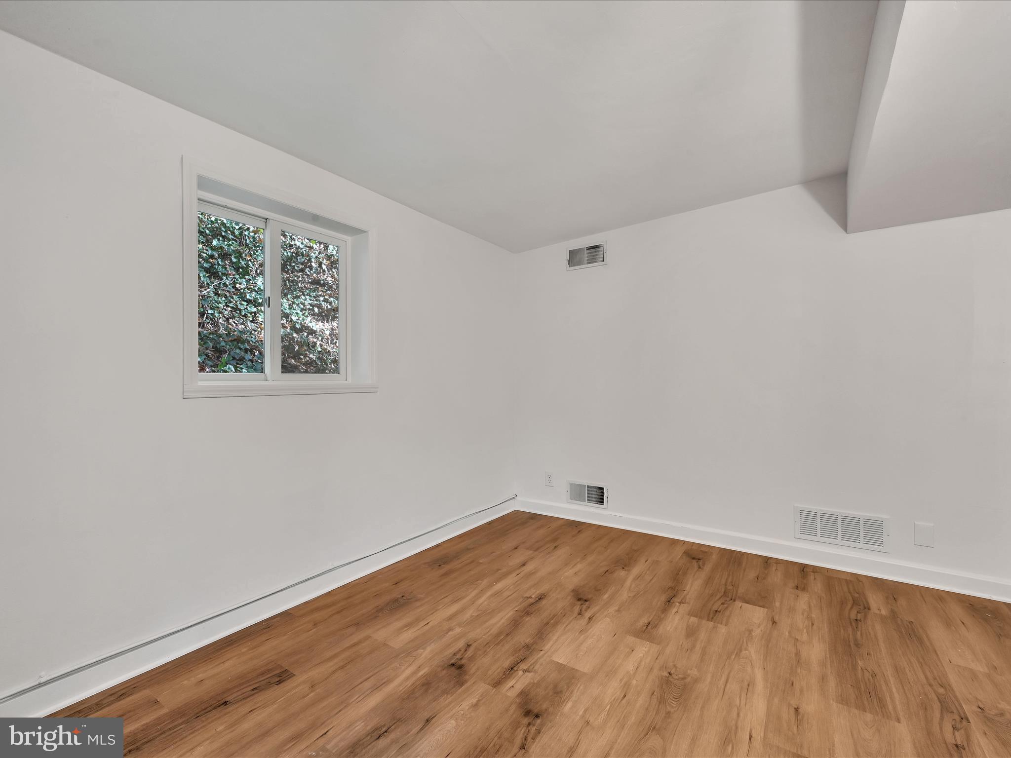 1551 Furnace Hills Pike