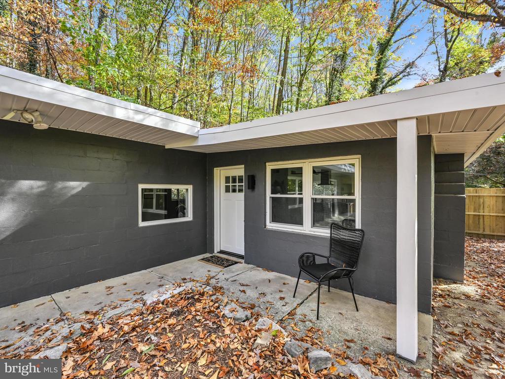1551 Furnace Hills Pike