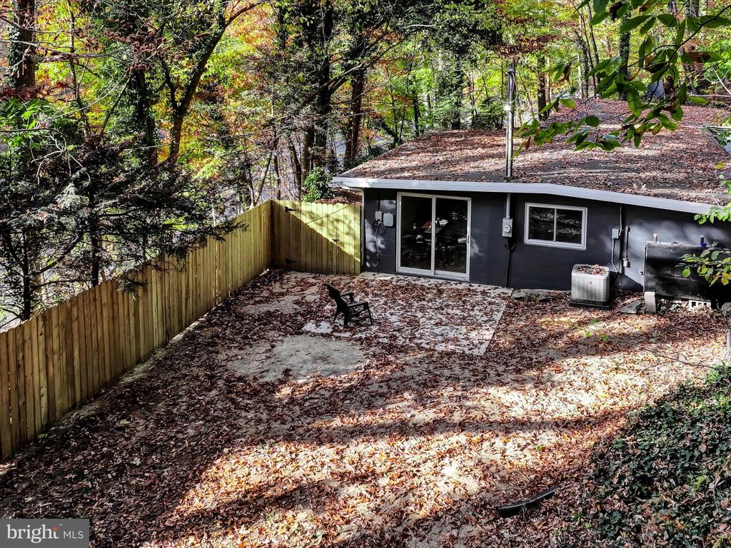 1551 Furnace Hills Pike