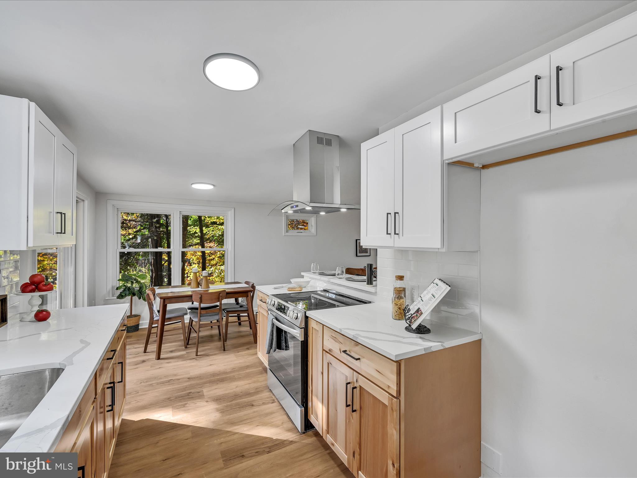 1551 Furnace Hills Pike