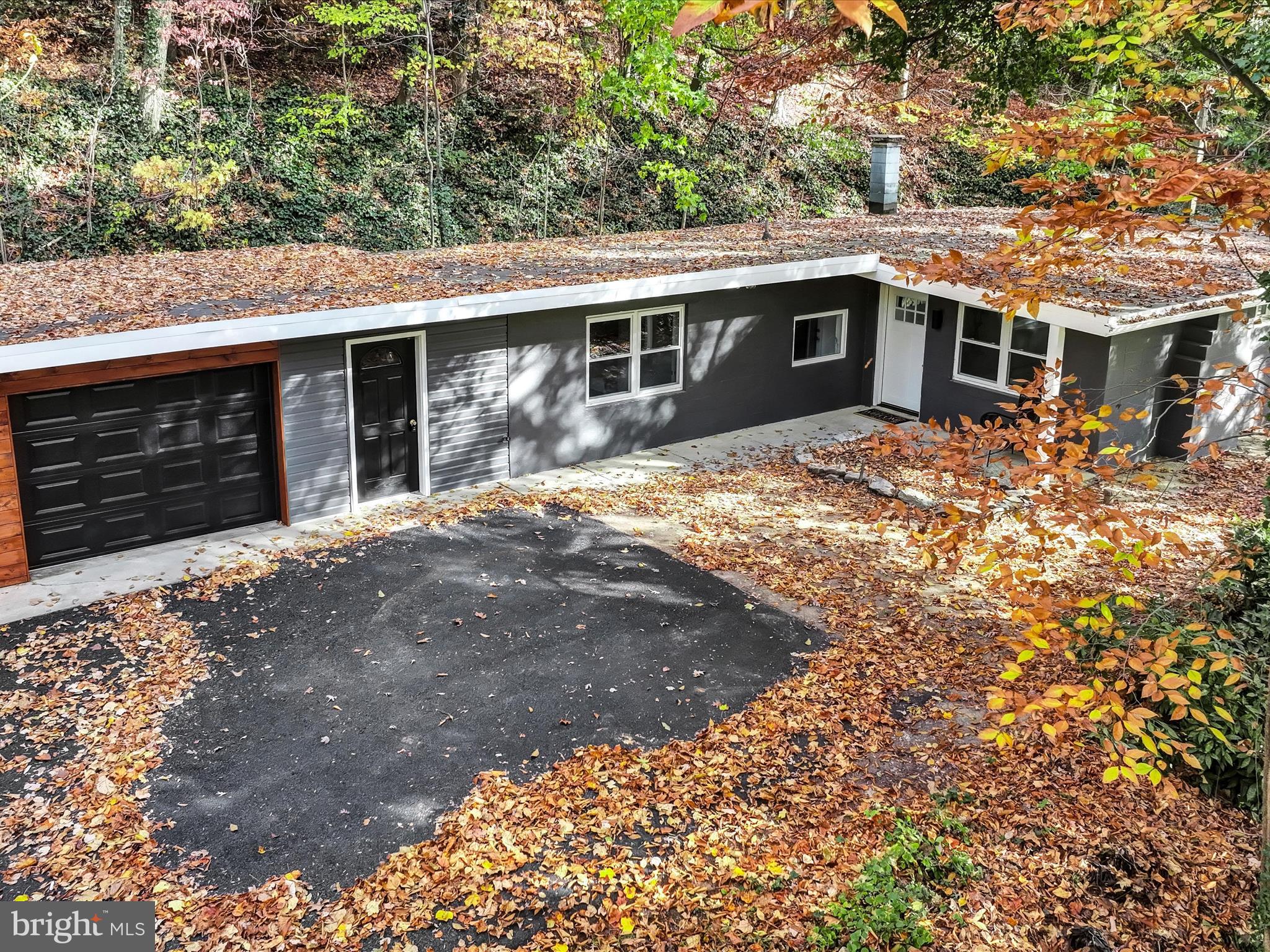 1551 Furnace Hills Pike