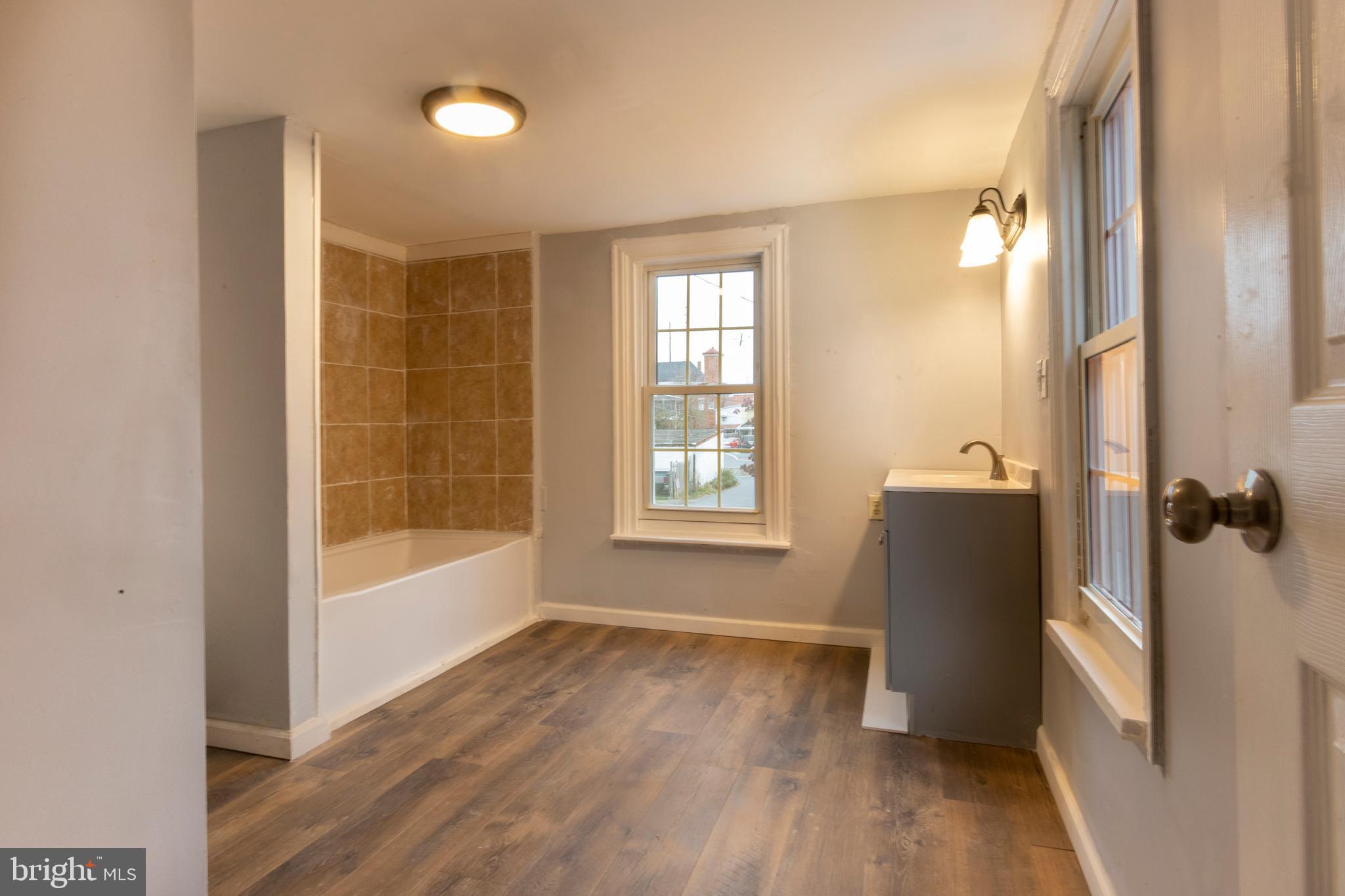 360 N 5th STREET