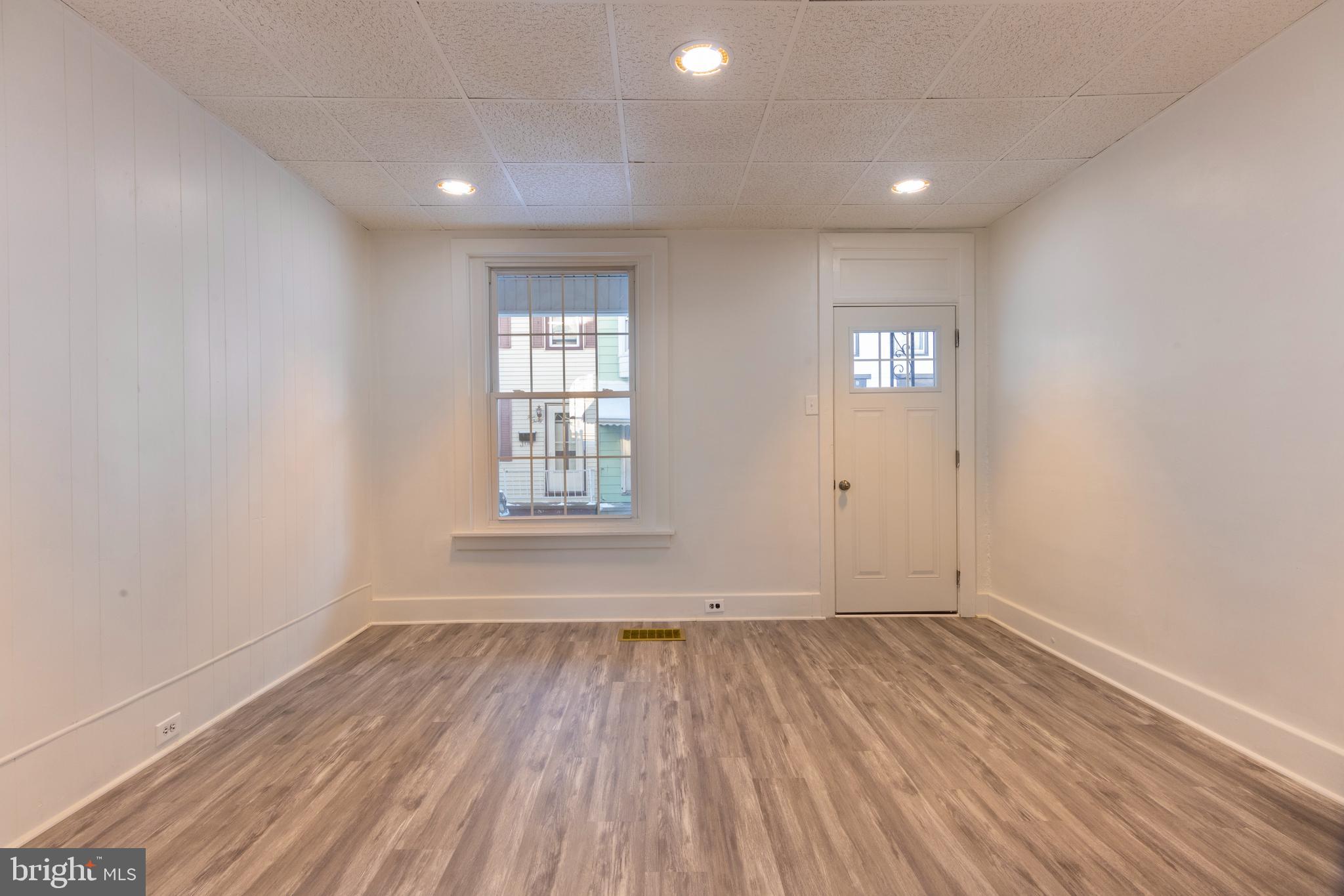 429 New STREET