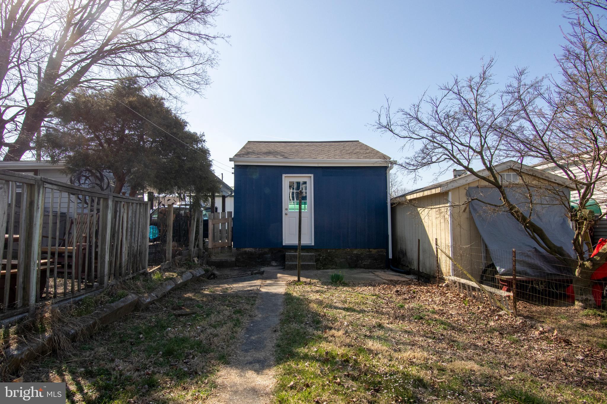 2306 Lehman St