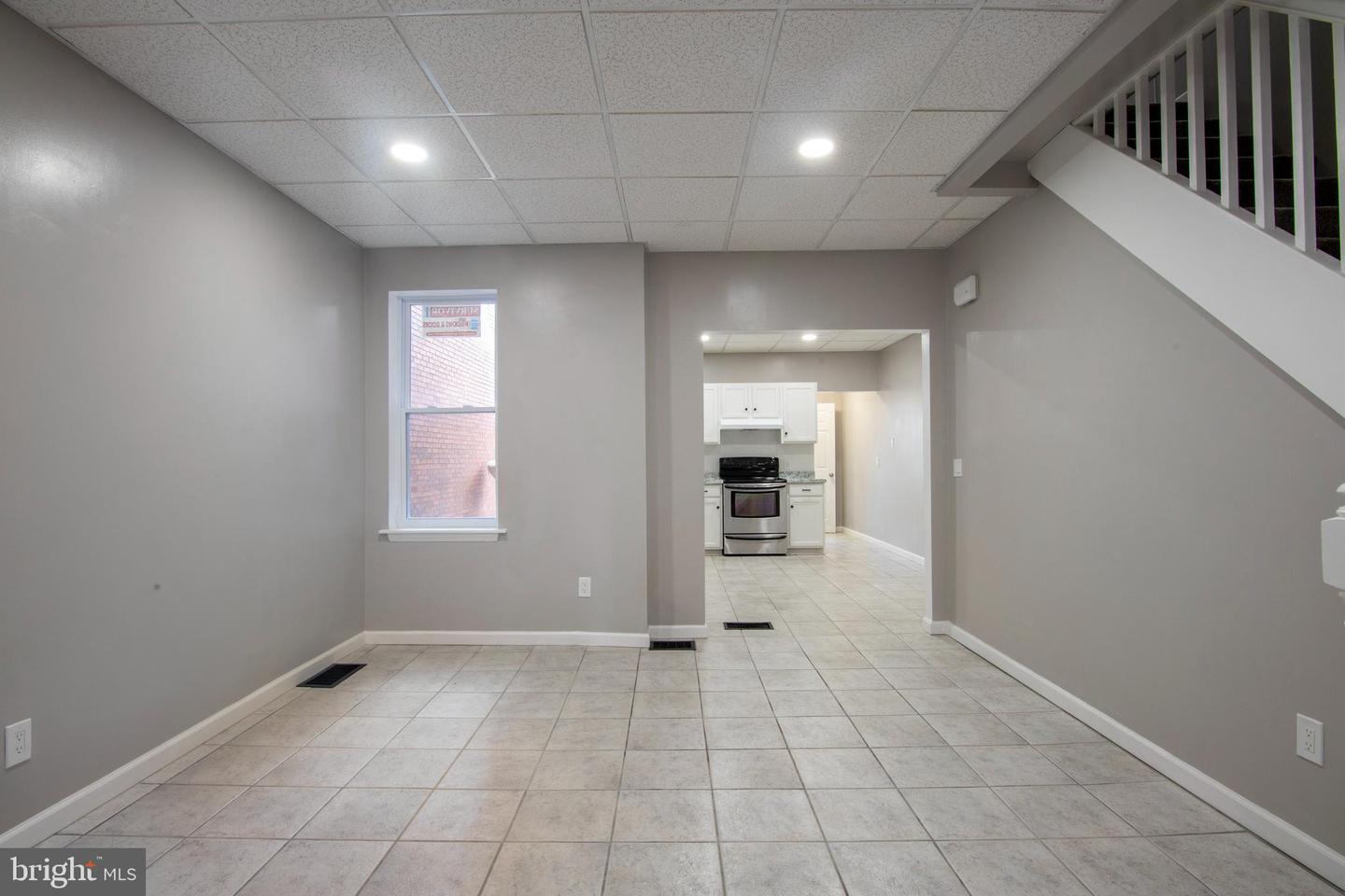 100-1/2 Lehman St