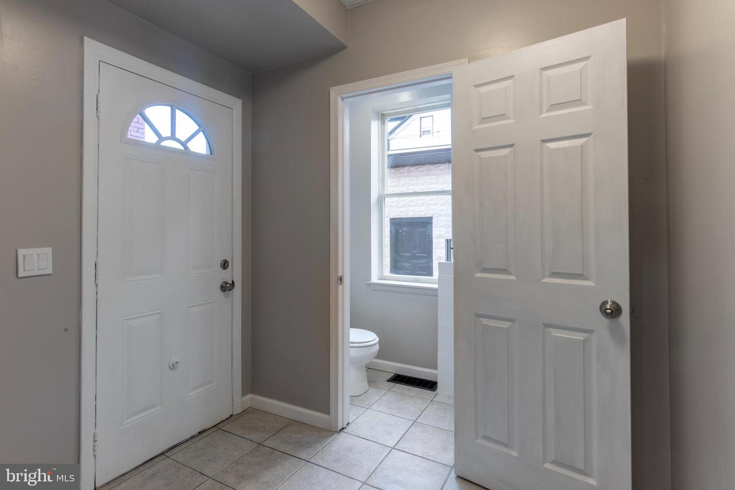100-1/2 Lehman St