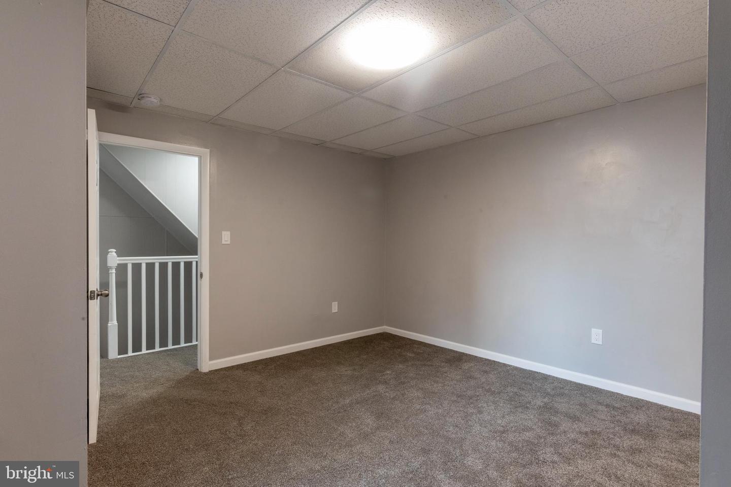 100-1/2 Lehman St