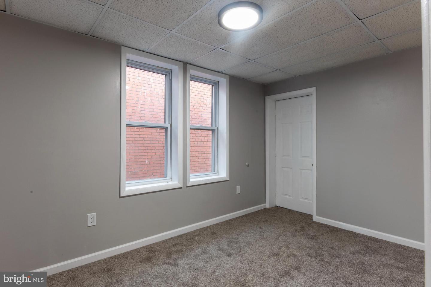 100-1/2 Lehman St