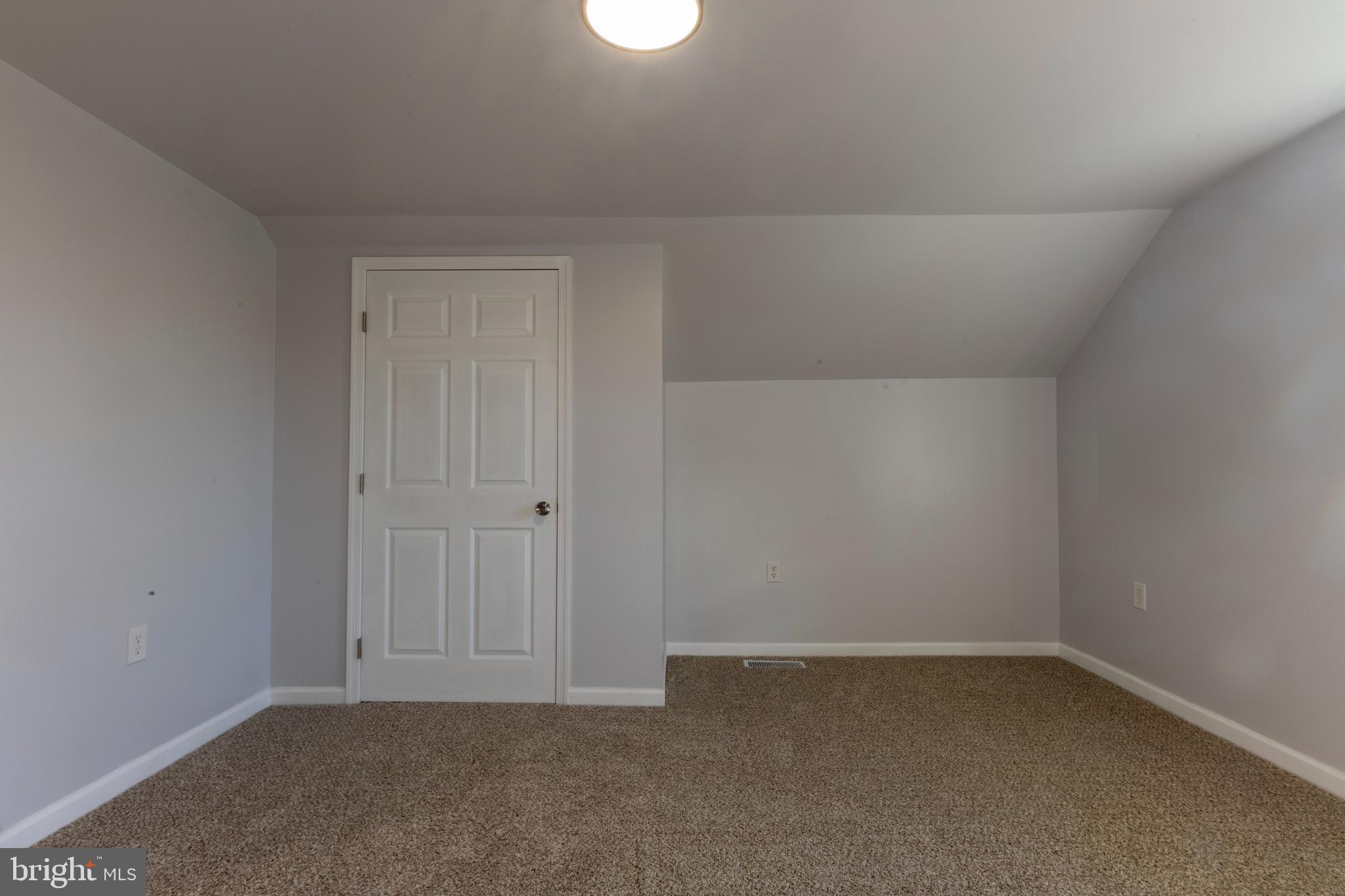 1242 Cornwall Rd